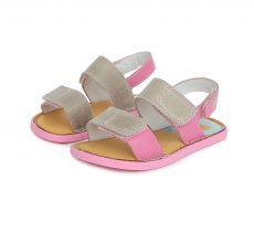 Lasten paljasjalkasandaalit- Daisy Pink -D.D.Step 41,90 €